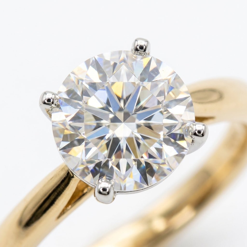 RM12843-150C-LD Round 8-prong solitaire engagement ring macro-sparkle