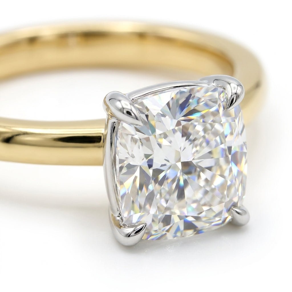 RM12842-100C-LD Cushion solitaire engagement ring macro-sparkle