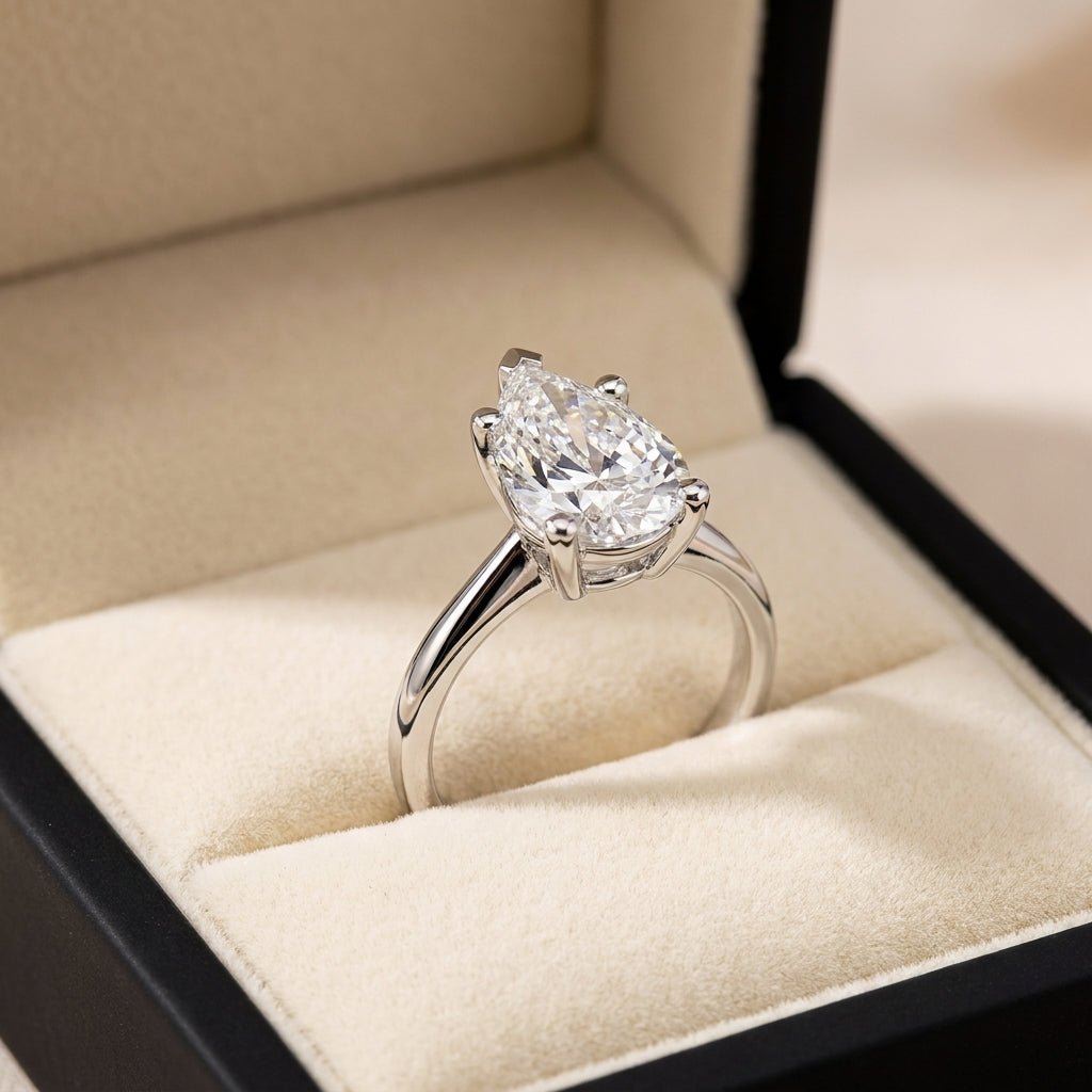 RM12607C-WLD Round solitaire engagement ring ring-in-box