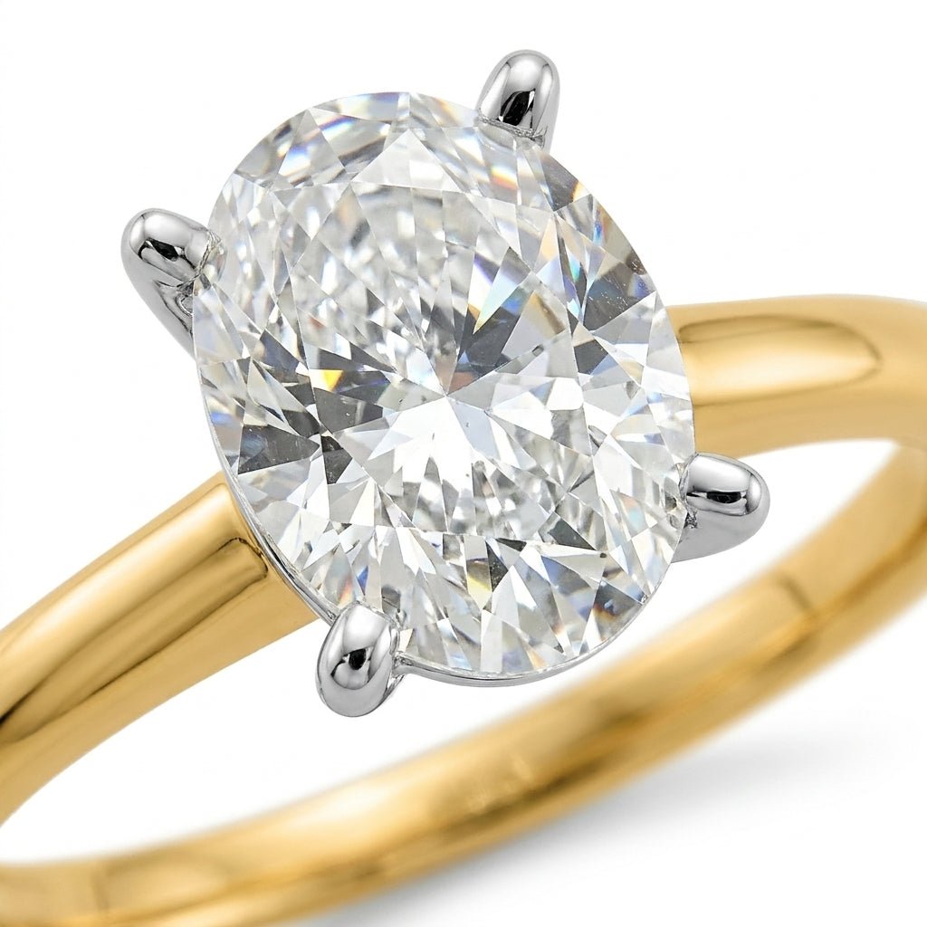 SOL-150O-0LD Oval solitaire engagement ring macro-sparkle