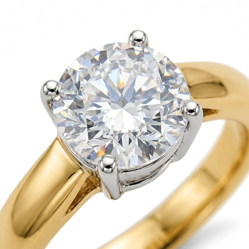 RM4229-150-0WLD Round solitaire engagement ring macro-sparkle