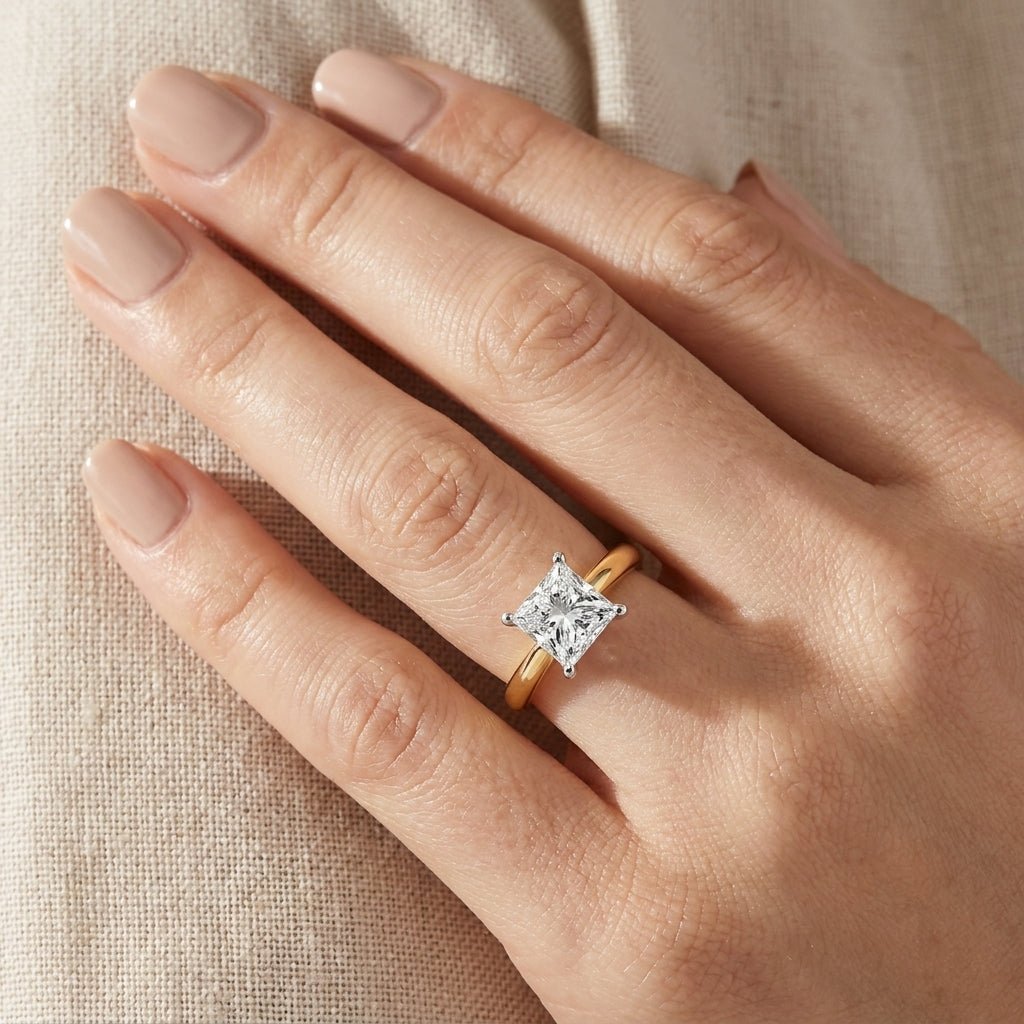SOL-300P-0LD Princess solitaire engagement ring hand-model