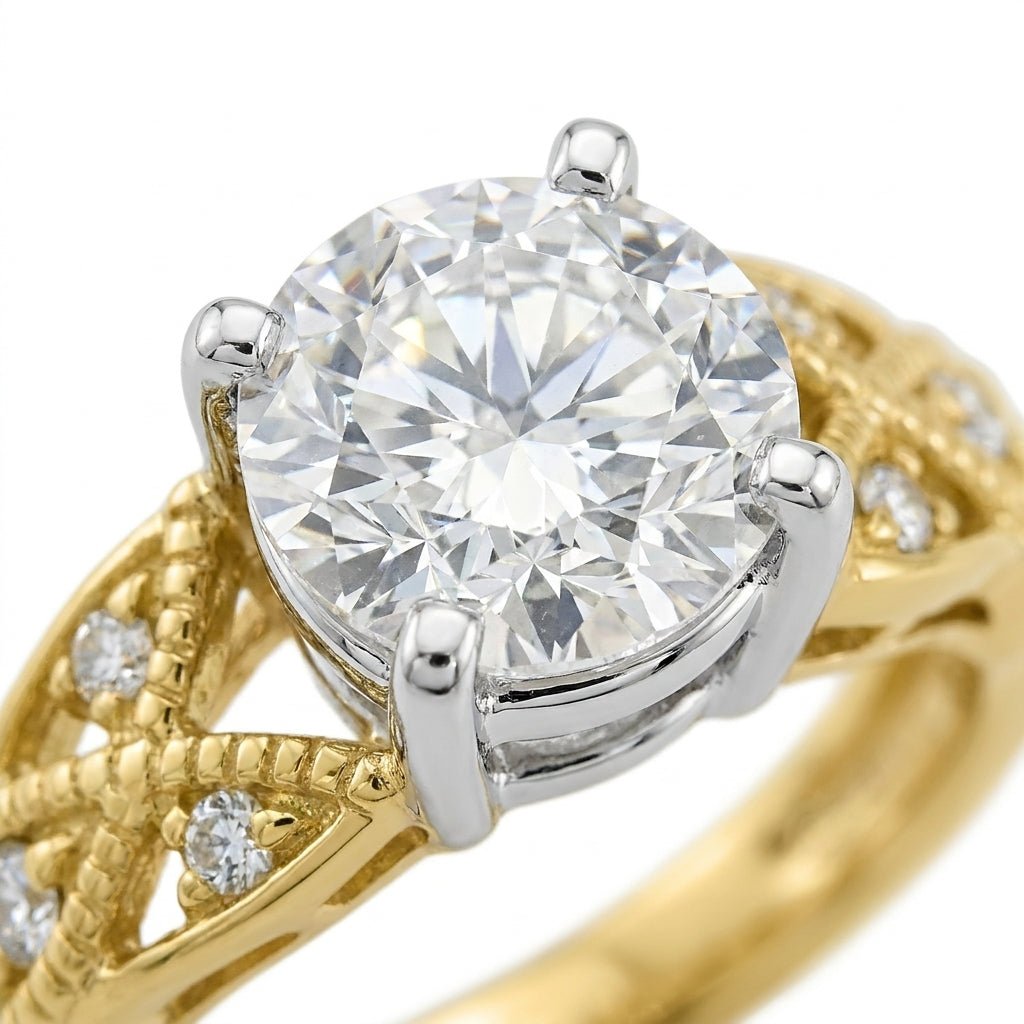 RM12990-300-LD Round solitaire engagement ring macro-sparkle
