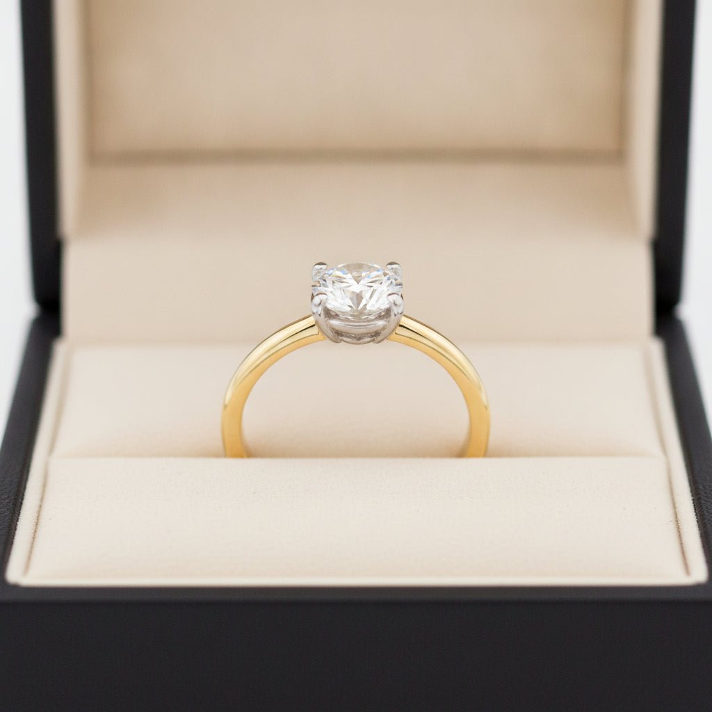 RM12841-400C-LD Round 4-prong solitaire engagement ring ring-in-box