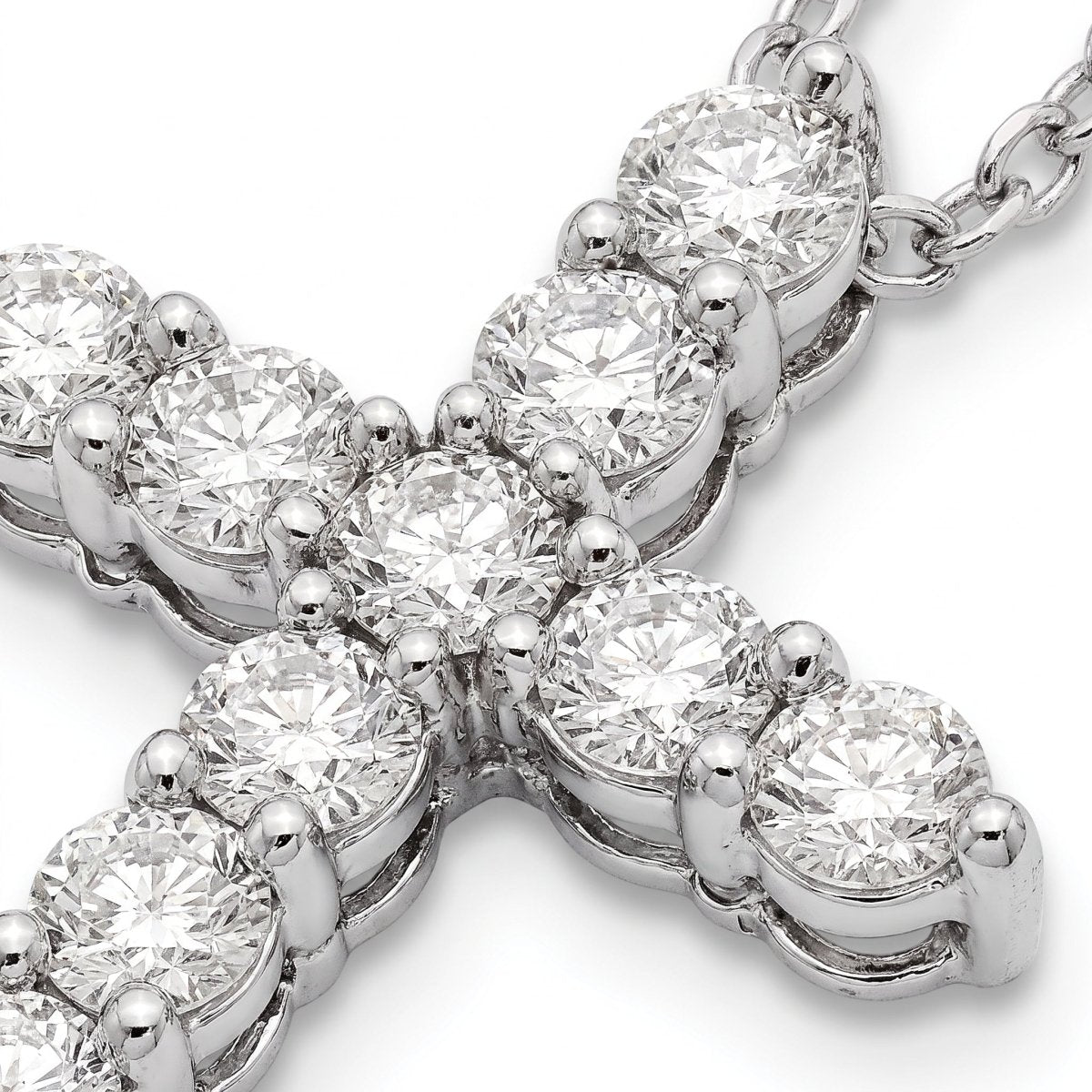 Classic Diamond Cross Pendant 925 silver lab grown diamond pendant macro detail close-up photograph
