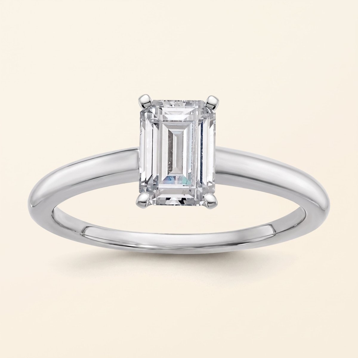 Emerald lab-grown diamond solitaire engagement ring, 925 Sterling Silver, face-on detail macro