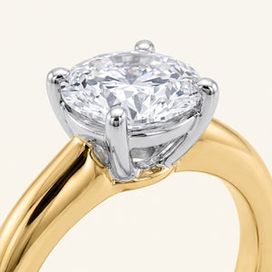 LOTTIE round lab-grown diamond ring in 10K two-tone gold, setting close-up, approx. 1 ct center