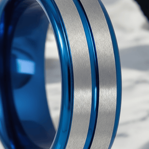 MAXTOM — close-up detail — men's tungsten carbide wedding ring | Aydins Jewelry