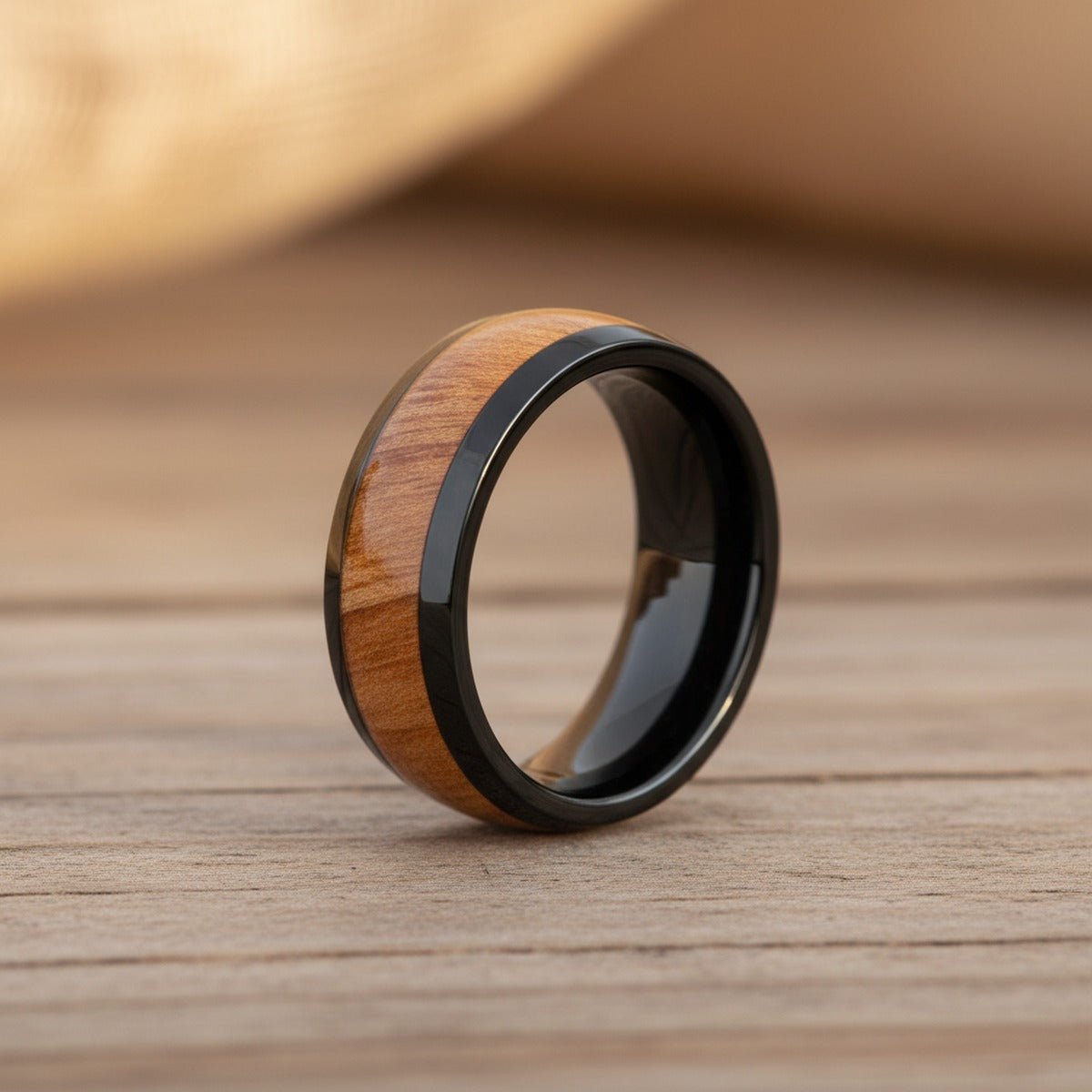ODYSSEY black ceramic ring, scene lifestyle