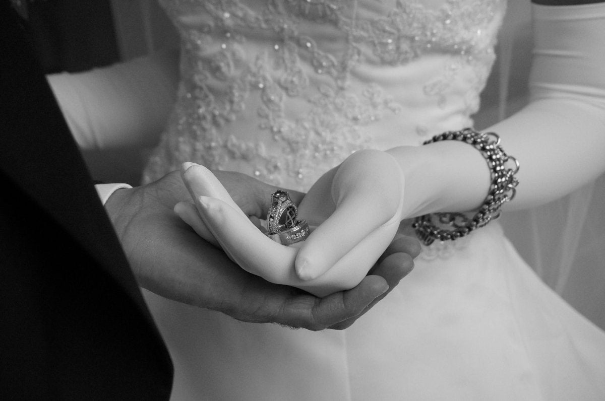 Trending Wedding Bands: Top 5 Most Demanding Metal Wedding Bands - Aydins Jewelry