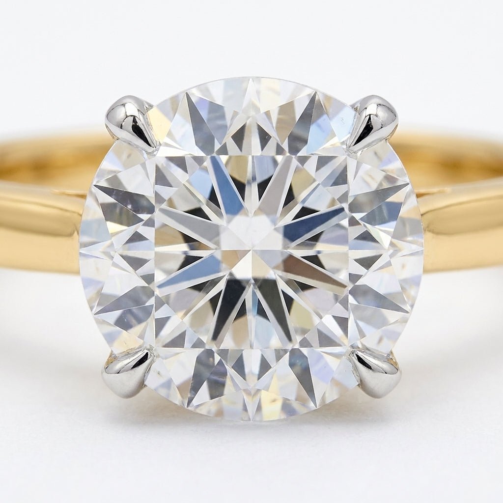 RM12989-150-LD Round halo engagement ring macro-sparkle
