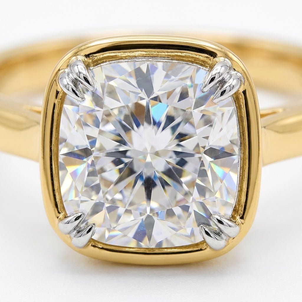 RM12980-350-LD Round solitaire engagement ring macro-sparkle