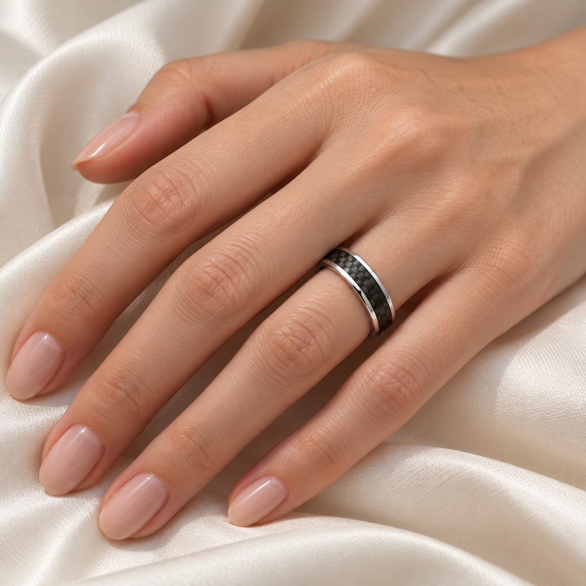 MAXIMA tungsten band with black carbon fiber, on hand