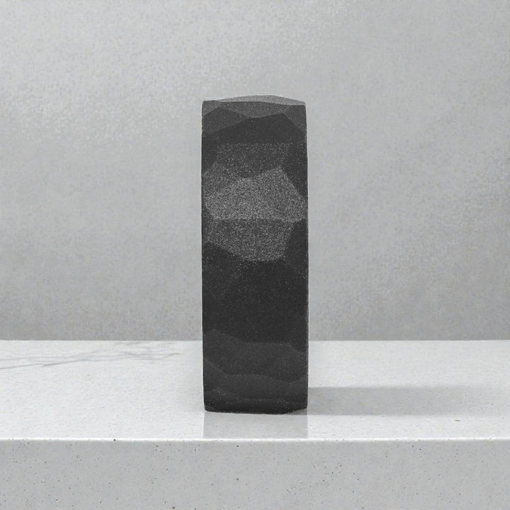 Side profile of 8 mm black tungsten carbide band