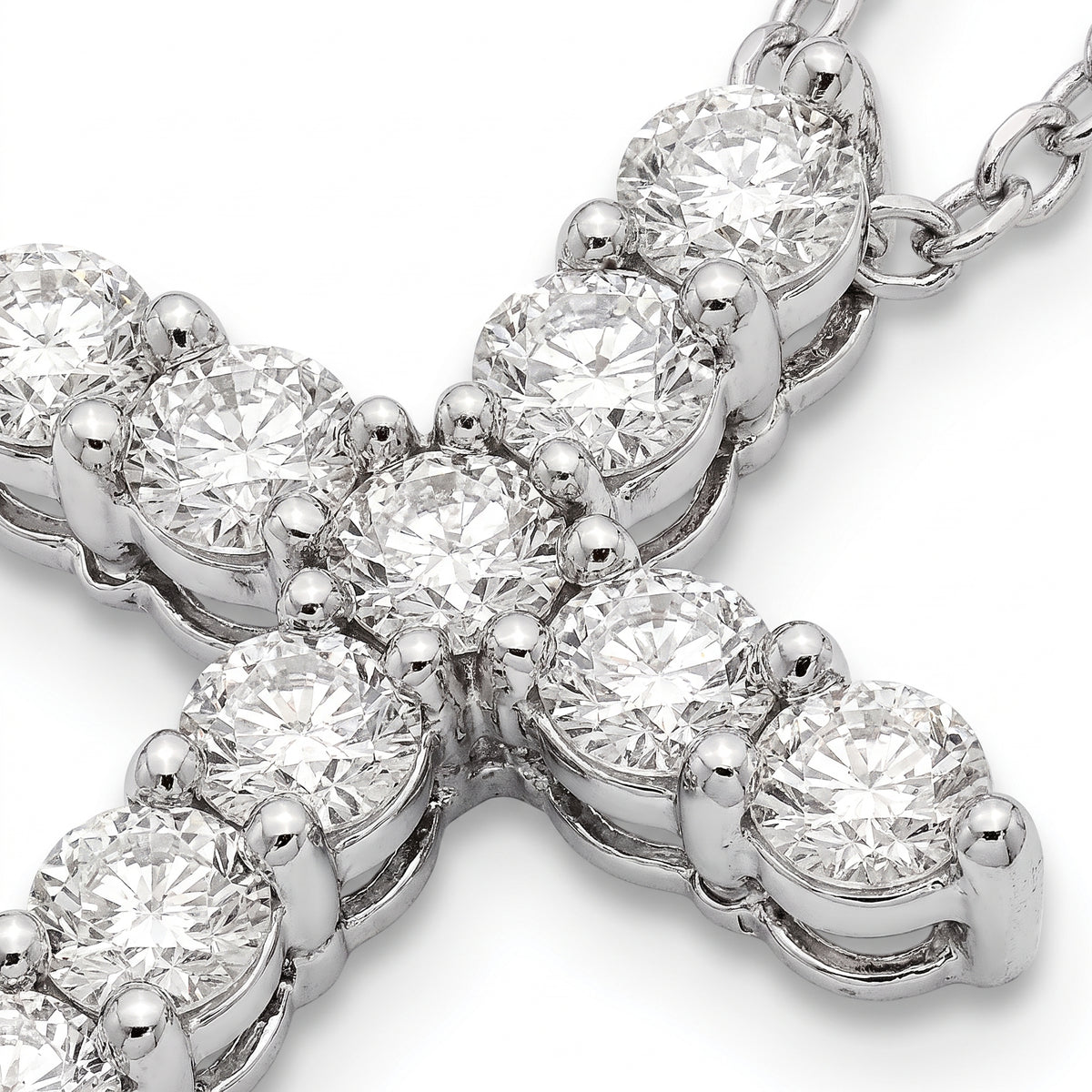 Classic Diamond Cross Pendant 925 silver lab grown diamond pendant macro detail close-up photograph