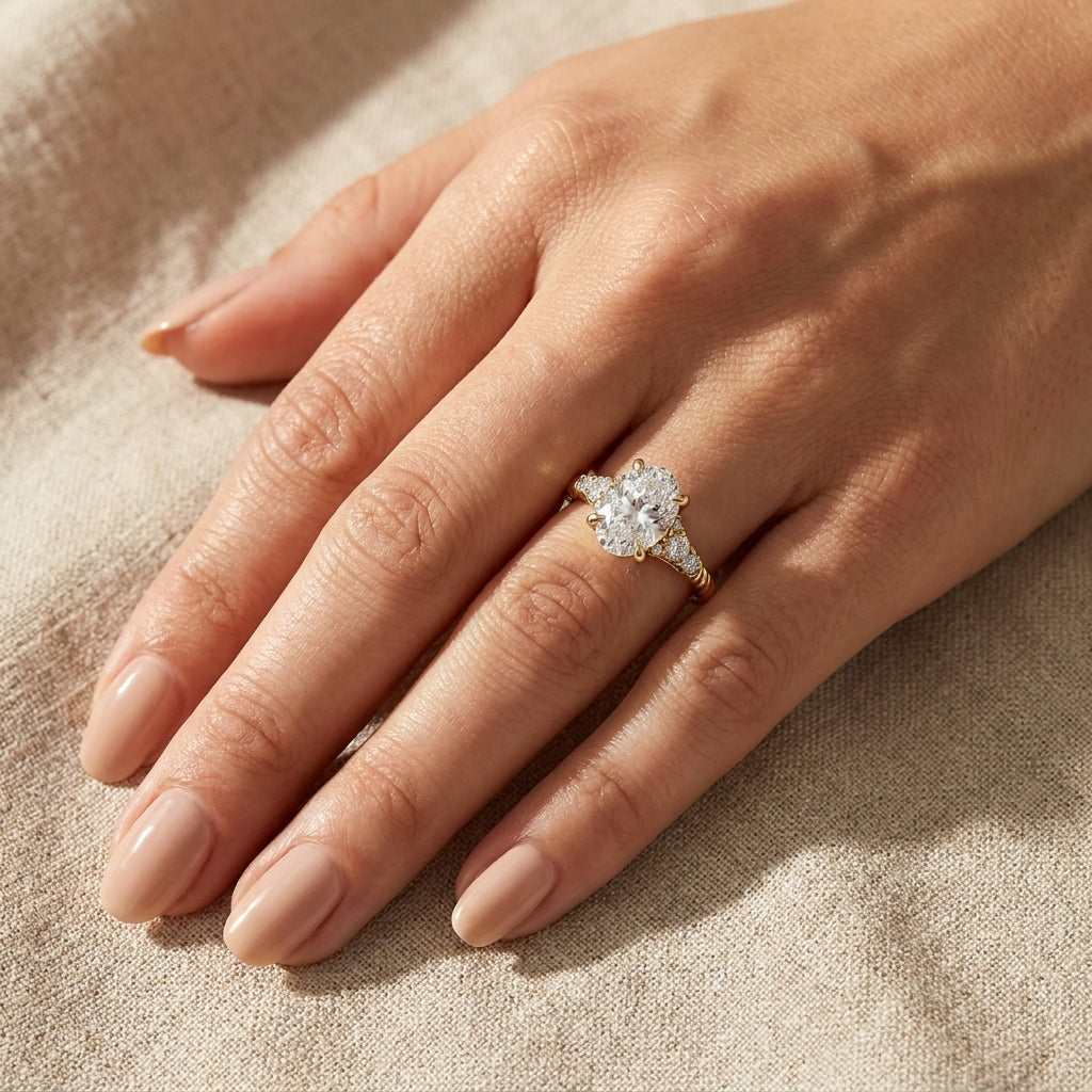 RM12986-250-LD Round solitaire engagement ring hand-model
