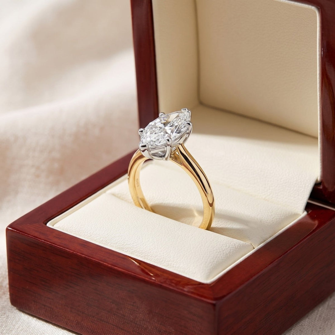 IMOGEN marquise lab-grown diamond ring in 10K two-tone gold, in cherry-wood box, approx. 1 ct center