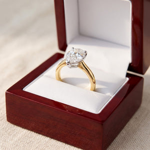 DAPHNE pear lab-grown diamond ring in 10K two-tone gold, in cherry-wood box, approx. 1 ct center