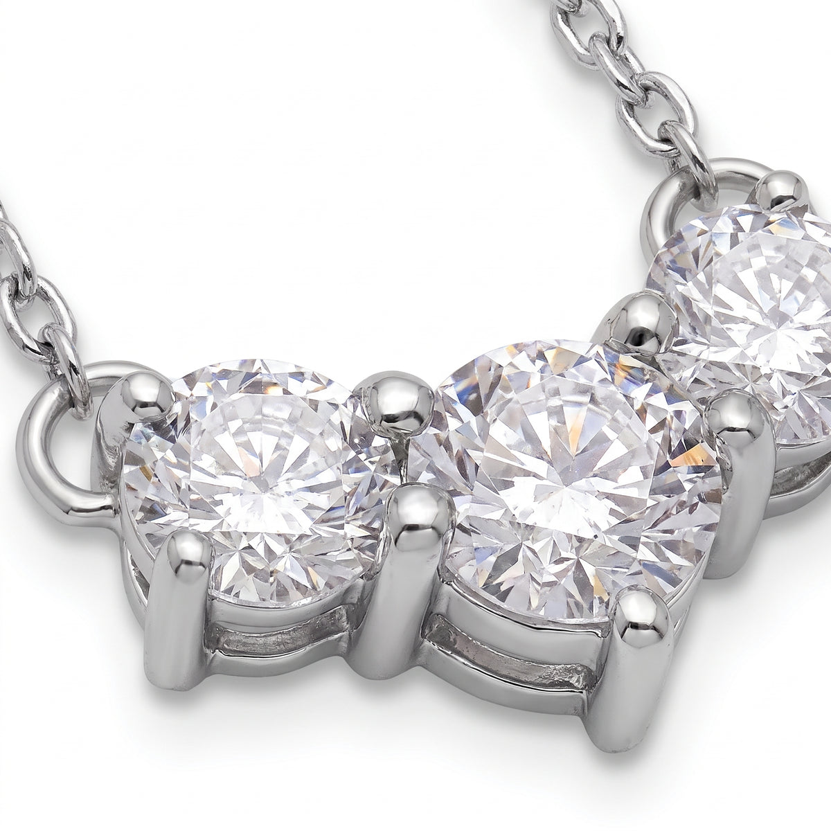 Three Stone Diamond Necklace 925 silver lab grown diamond necklace macro detail close-up photograph
